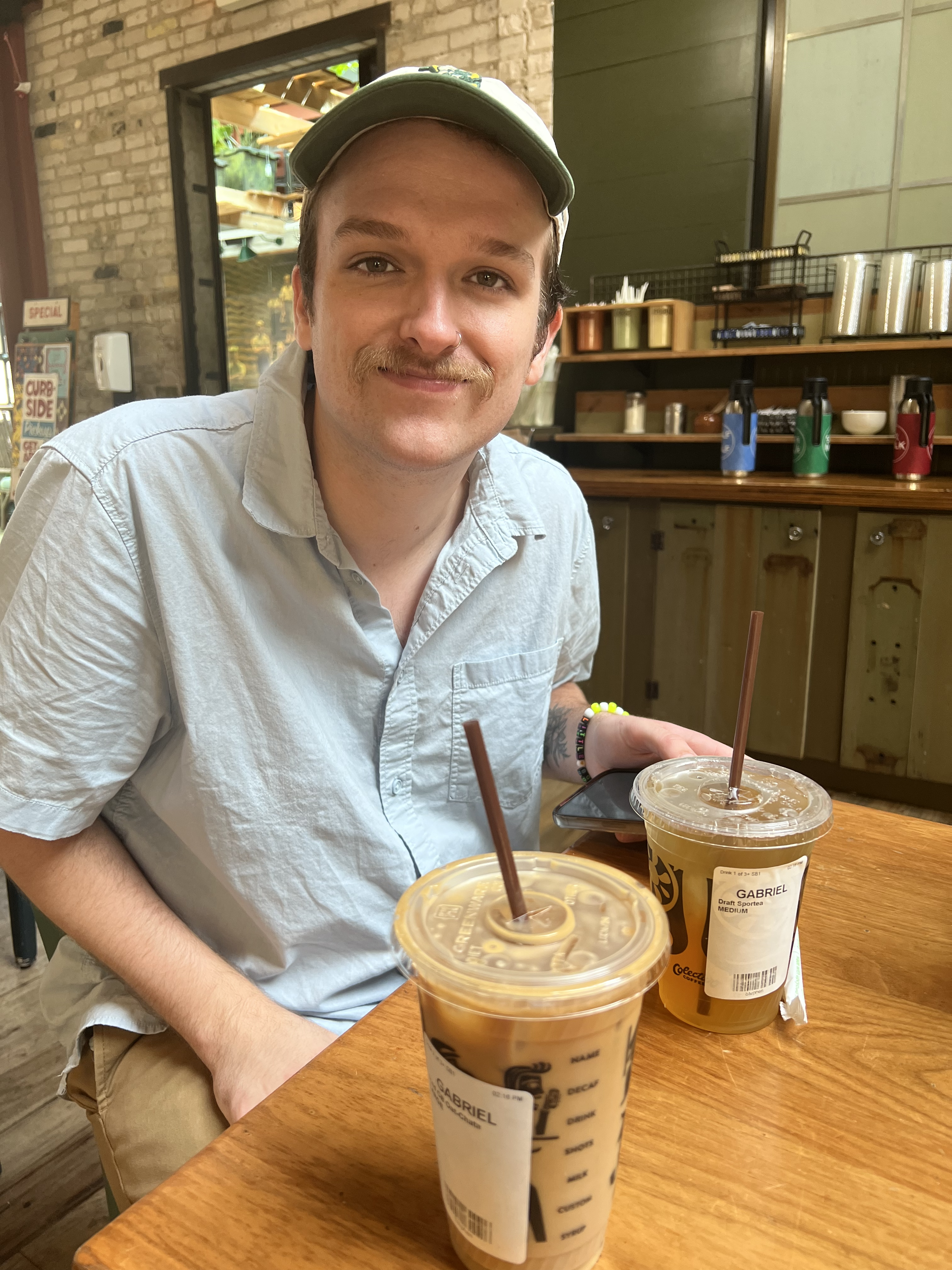 Picture_of_man_named_gabe.png
